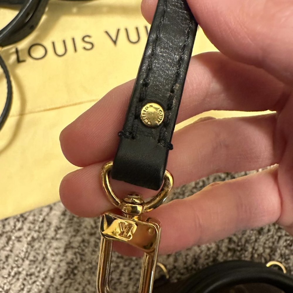 LV mini backpack - Picture 6 of 8